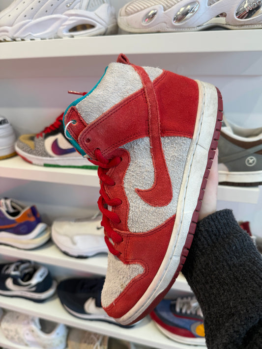 Nike Dunk High SB Dr. Steuss