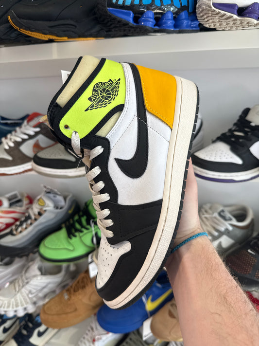 Nike Air Jordan 1 High Volt