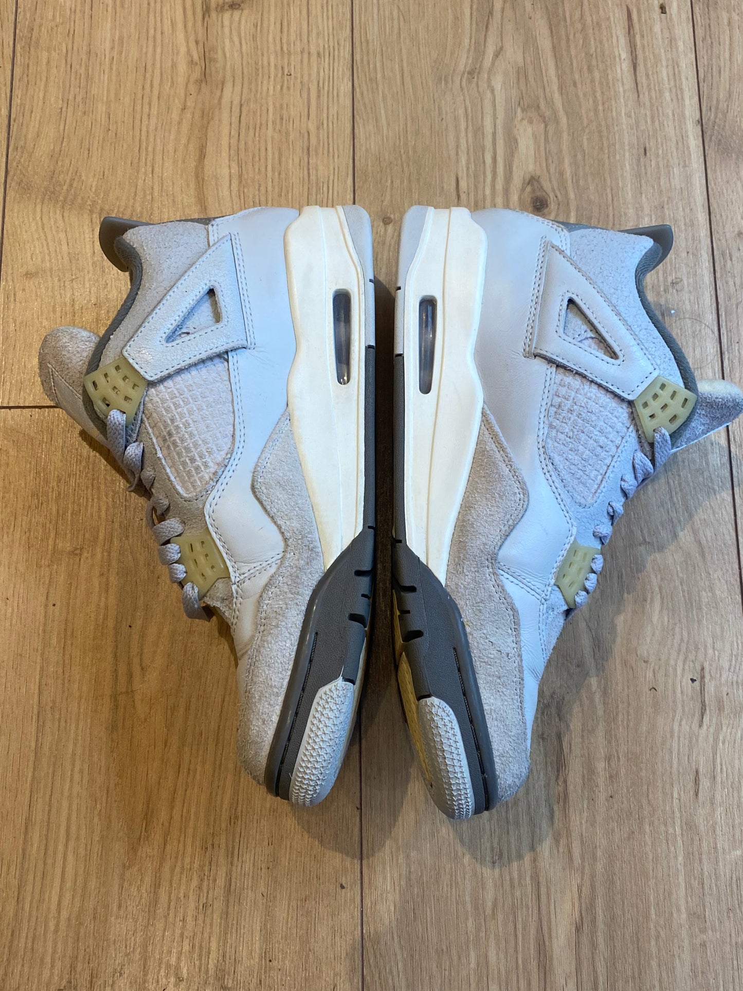 Nike air jordan 4 SE craft photon dust