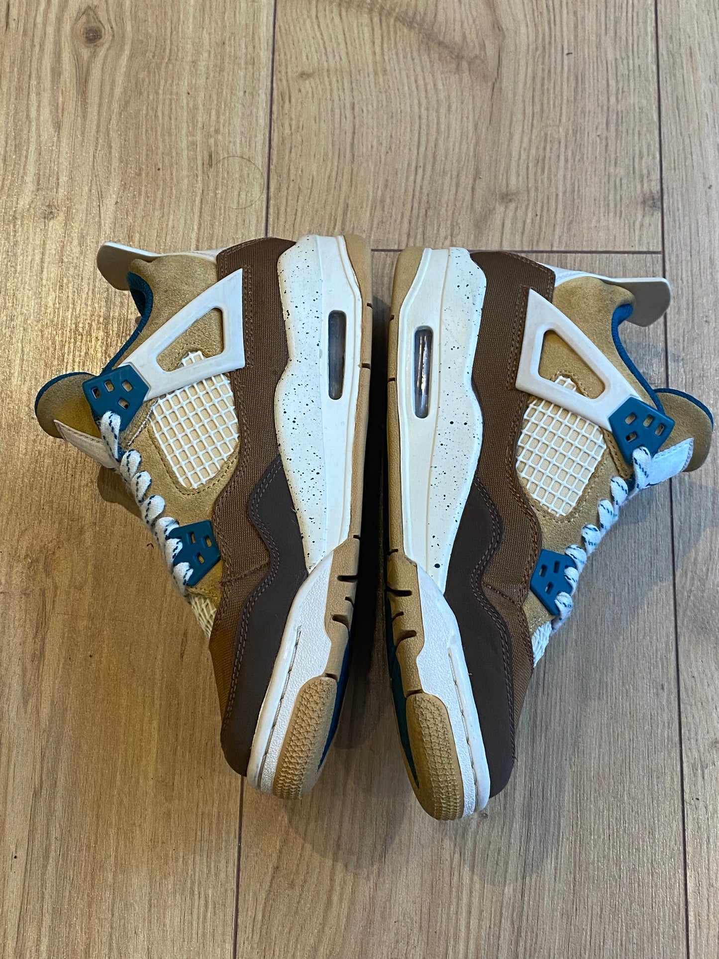 Nike air jordan 4 cacao wow