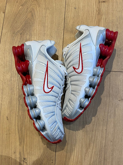 Nike shox gym red