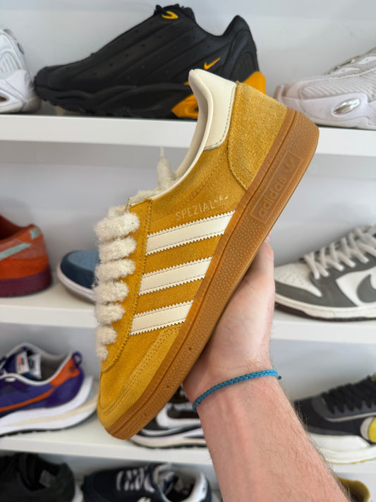 Adidas spezial Yellow