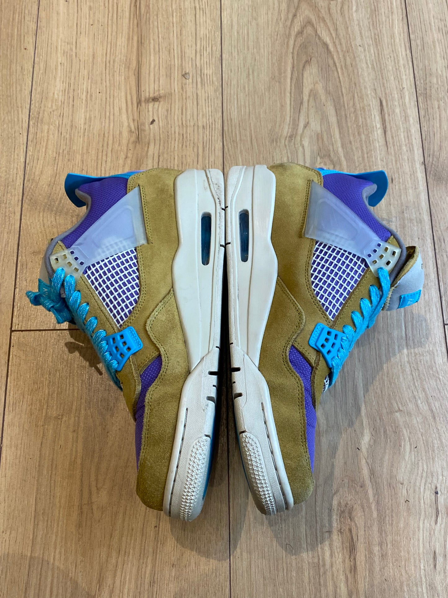 Nike air jordan 4 x union desert moss