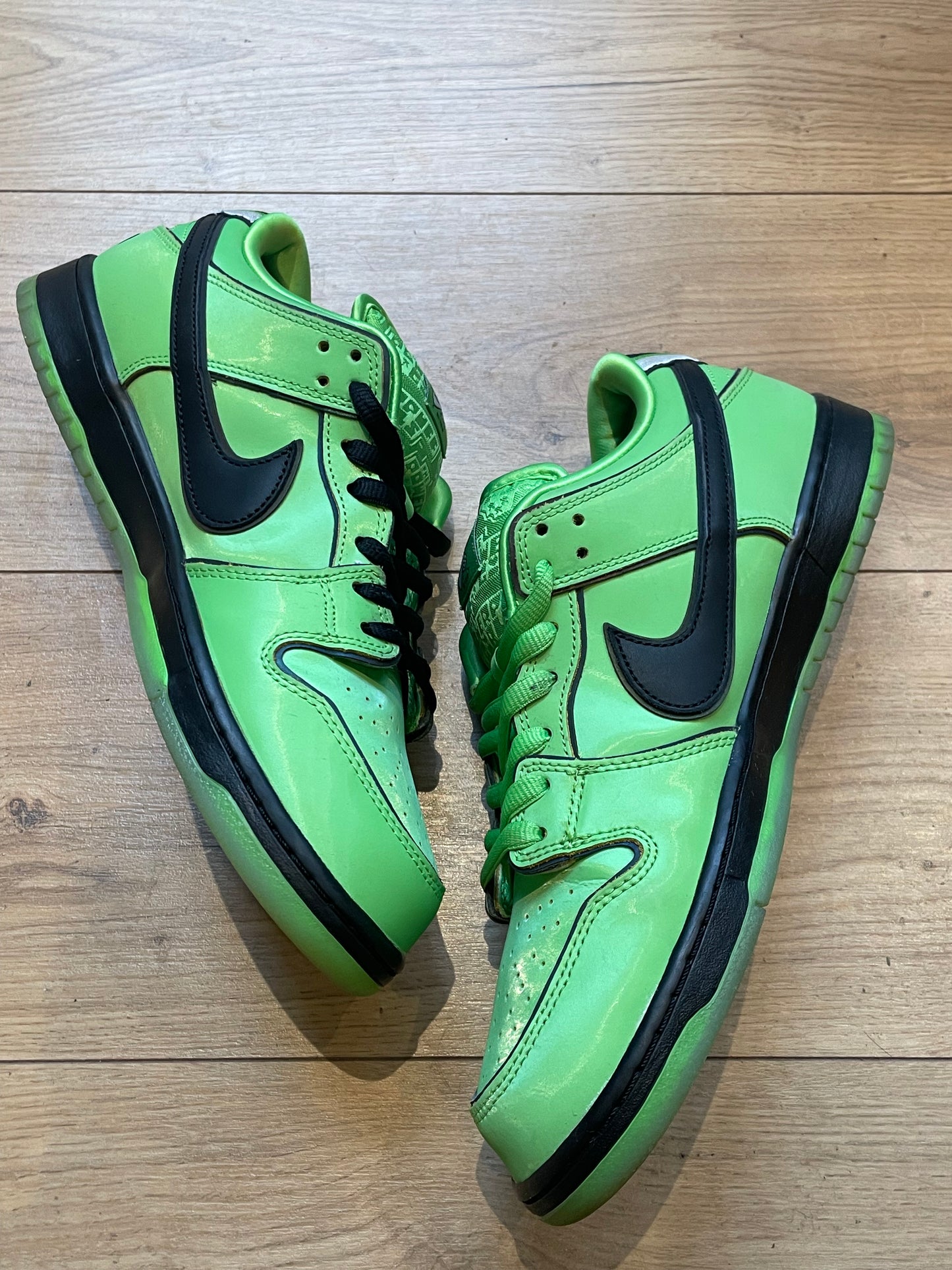 Nike Dunk low sb powerpuff mean green